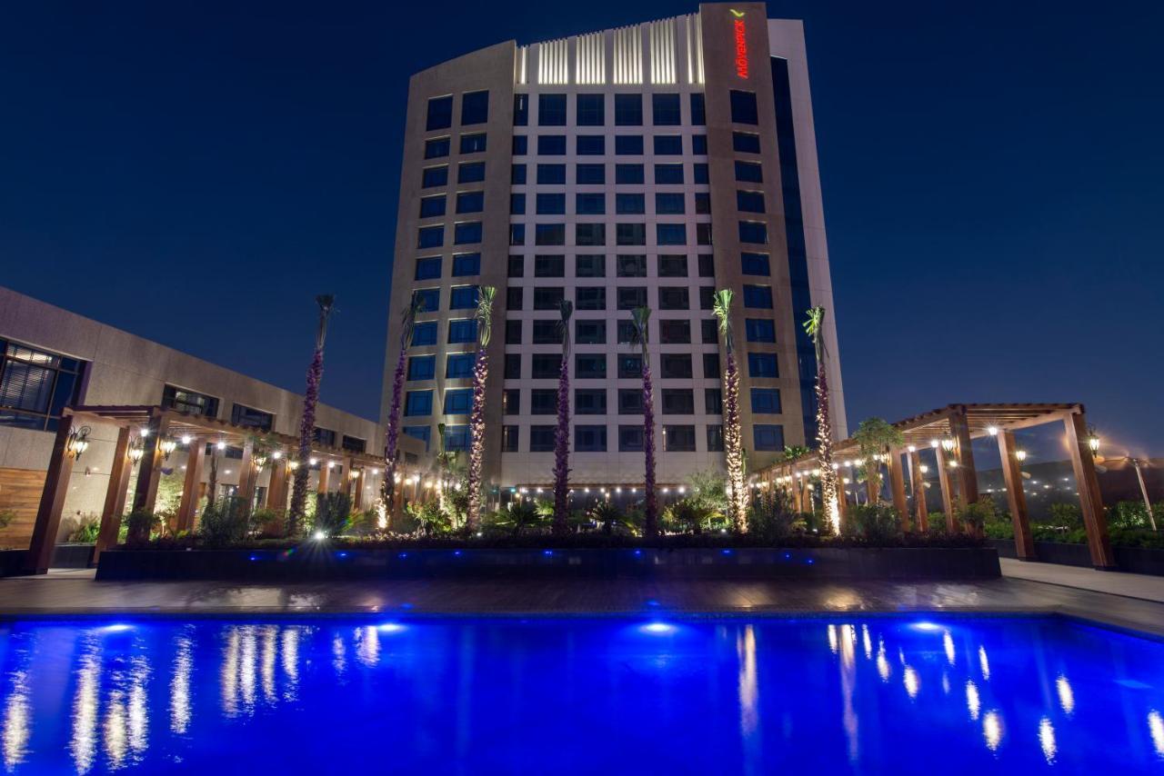 Movenpick Hotel And Residences Riaad Buitenkant foto